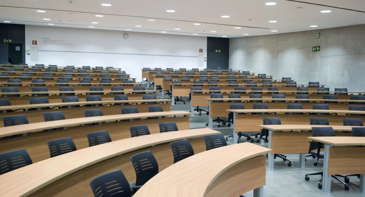 El Gobierno busca Reformas en la Educación: Reuniones Clave en Septiembre